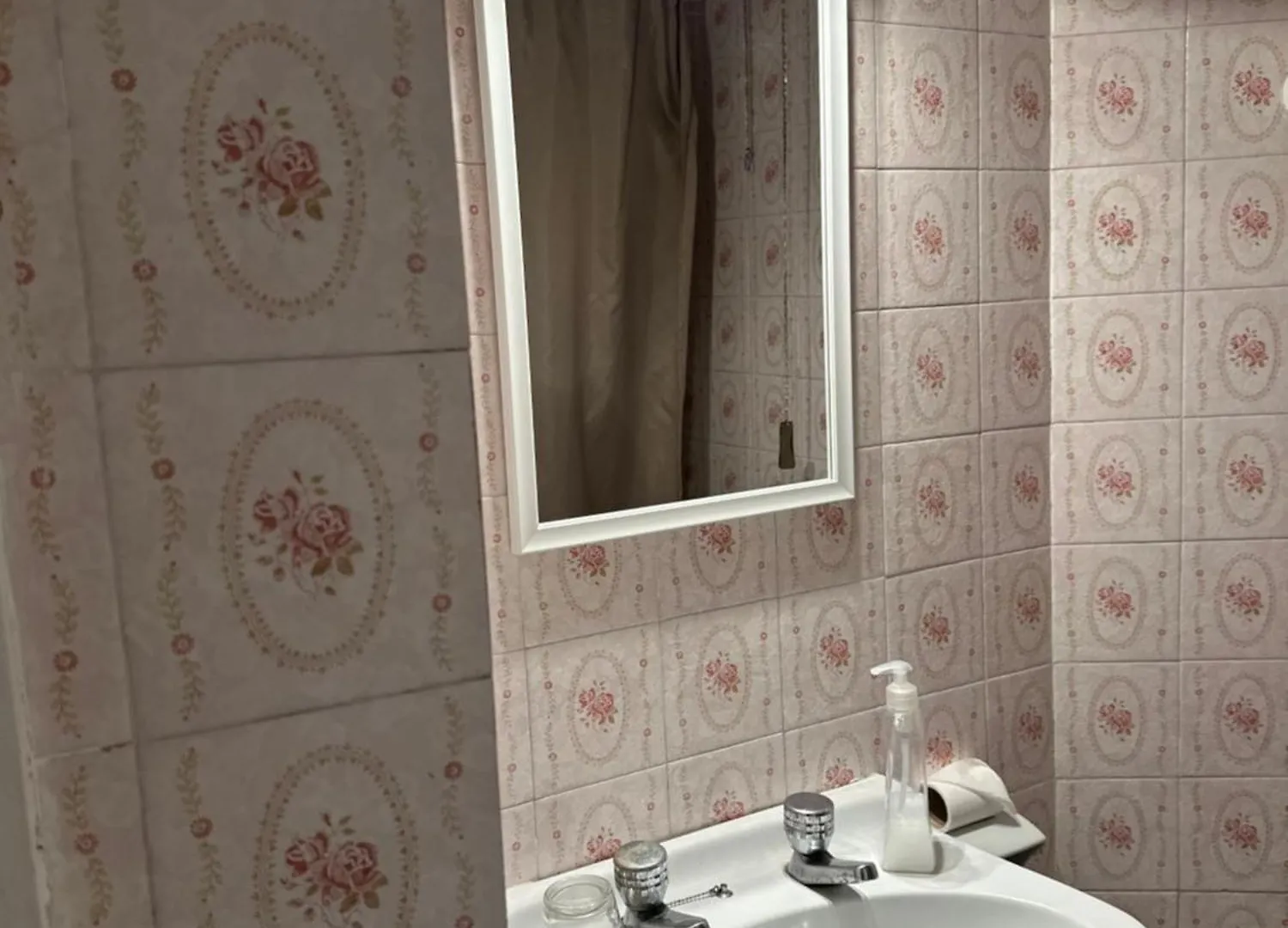 New Roser L' Escala 2*,  إسبانيا