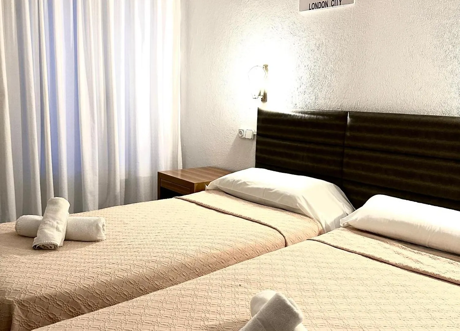 New Roser L' Escala فندق
