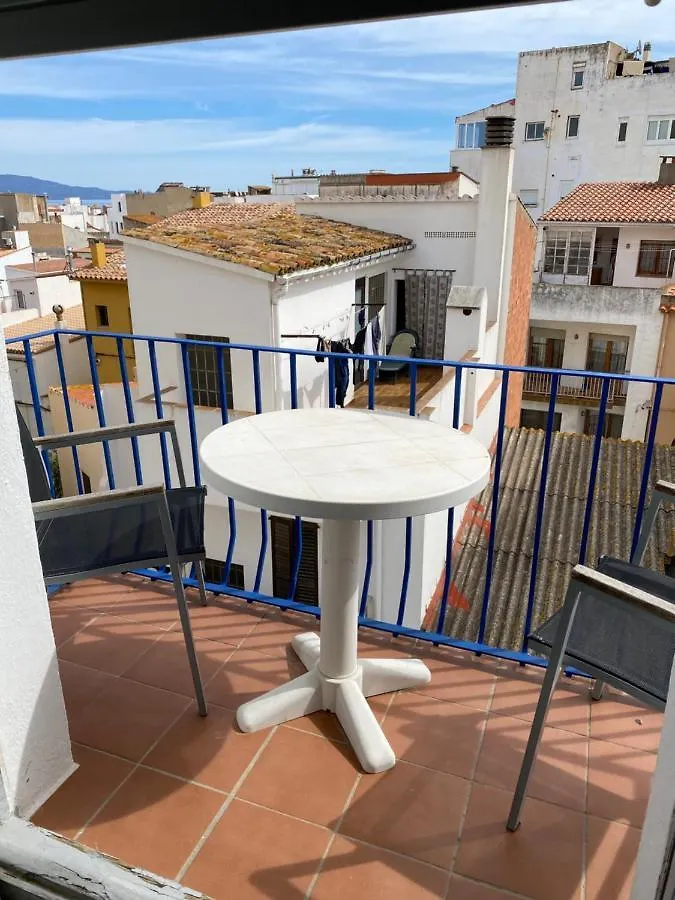 New Roser L'Escala 2*,