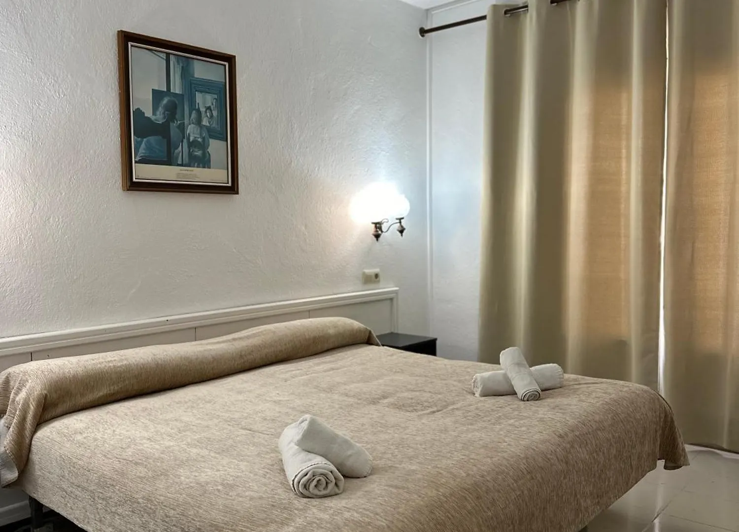 New Roser L'Escala Hotel