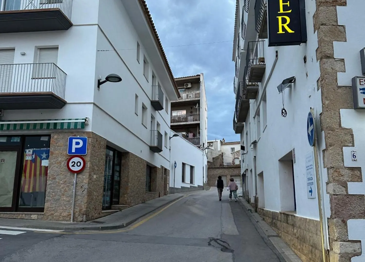 New Roser L'Escala 2*,